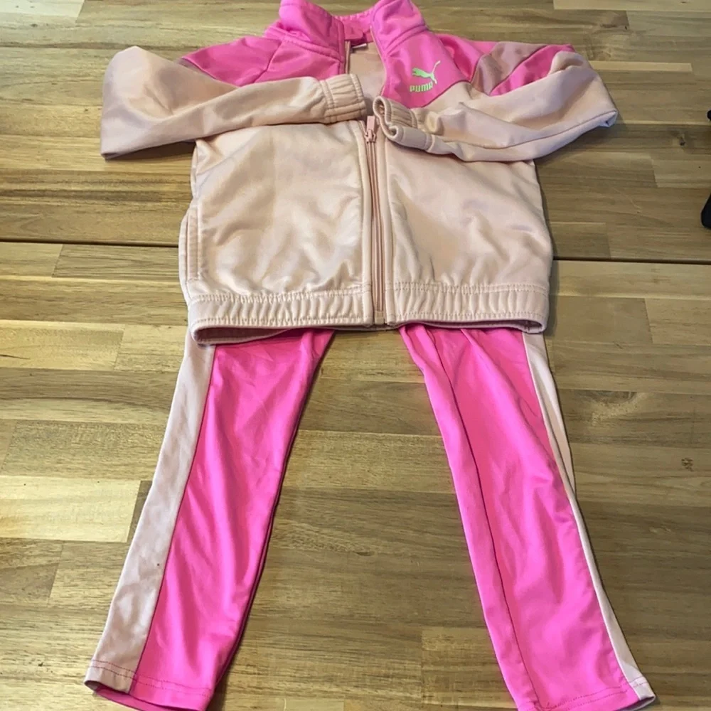 PUMA jogger and zip up - Picture 2 of 6